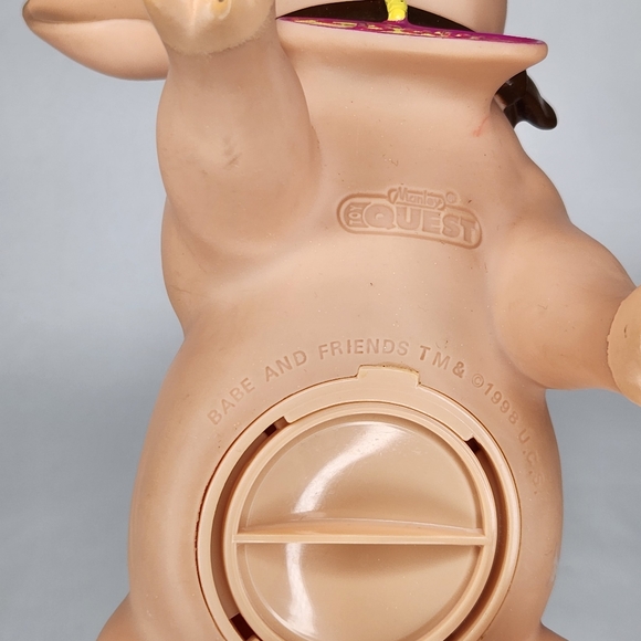 Vintage 1998 Babe Piggy Bank - Picture 6 of 6